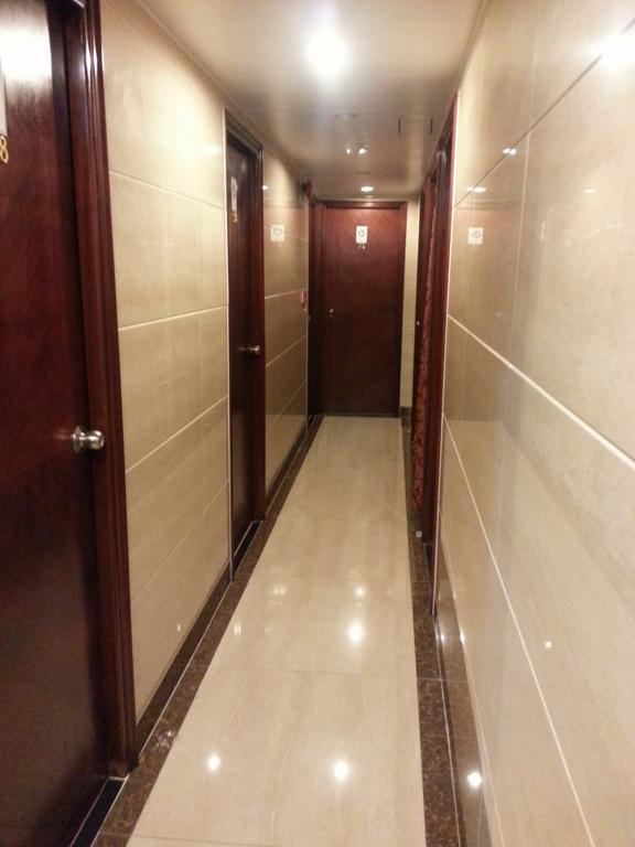 Sun Shine Guest House Гонконг Экстерьер фото